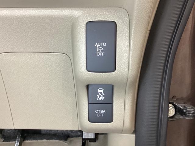 Ｎ－ＢＯＸ ２トーンカラースタイルＧ・Ｌパッケージ　光触媒抗菌消臭施工済　両側パワースライドドア　盗難防止システム　ベンチシート　ワンセグＴＶ　ＡＢＳ　ＥＳＣ　４ＷＤ　バックカメラ　アイドリングストップ　ＥＴＣ　ナビＴＶ　スマートキー　シートヒーター（14枚目）