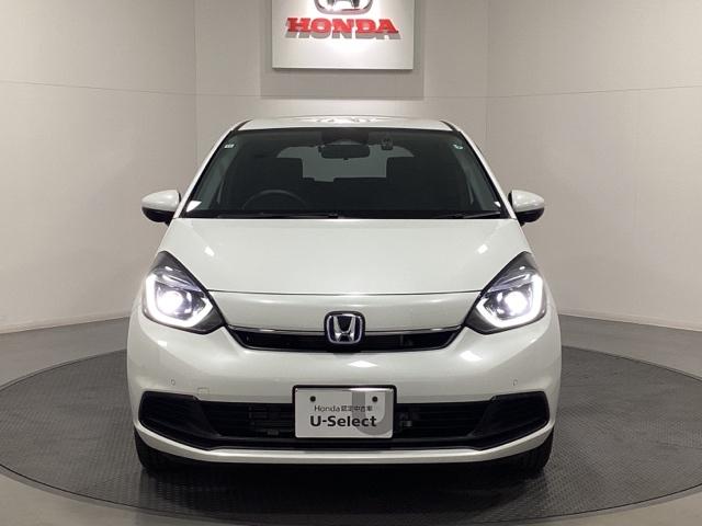 フィット e:HEVホーム 中古スタッドレスタイヤ、純正メモリーナビ、ドライブレコーダー前後装着+ETC2.0付 当社デモカー リヤカメラ VSA サイドカーテンエアバック 前後ソナー スマートキ ECONモード 踏み間違い防止(4枚目)