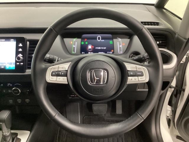 フィット e:HEVホーム 中古スタッドレスタイヤ、純正メモリーナビ、ドライブレコーダー前後装着+ETC2.0付 当社デモカー リヤカメラ VSA サイドカーテンエアバック 前後ソナー スマートキ ECONモード 踏み間違い防止(14枚目)