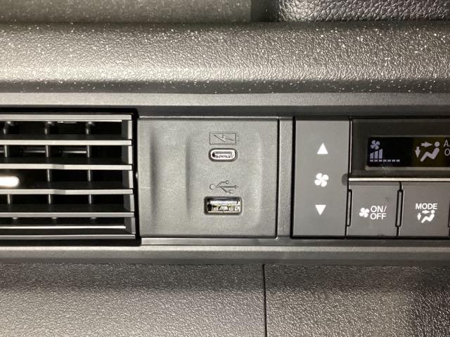 Ｎ－ＢＯＸカスタム ベースグレード　中古スタッドレスタイヤ、純正メモリーナビ、ドライブレコーダー前後装着＋ＥＴＣ付　当社デモカー　Ｗ電動ドア　ＵＳＢ接続　ＣＭＢＳ　Ｄレコ　１オーナー　ベンチシート　オートエアコン　スマートキ　ＬＥＤ（13枚目）