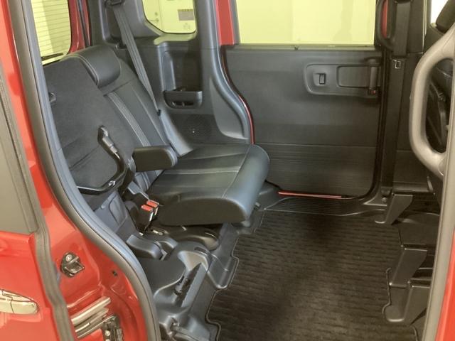 Ｎ－ＢＯＸカスタム ターボコーディネートスタイル　中古スタッドレスタイヤ、純正メモリーナビ、ドライブレコーダー前後装着＋ＥＴＣ付　当社デモカー　サイドエアバッグ　ＬＥＤライト　前席シートヒーター　フルセグＴＶ　スマキー　ＤＶＤ　ＶＳＡ　ベンチシート（25枚目）