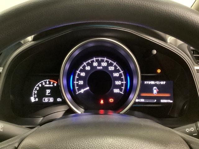 フィット １３Ｇ・Ｌホンダセンシング　光触媒抗菌消臭施工済　地デジフルセグＴＶ　ＥＴＣ車載器　ＤＶＤ再生可　ナビ＆ＴＶ　サイドカーテンエアバック　ＵＳＢ　リアカメラ　エアバック　パワーウインドウ　キーフリーシステム　ＬＥＤライト　ＶＳＡ（10枚目）