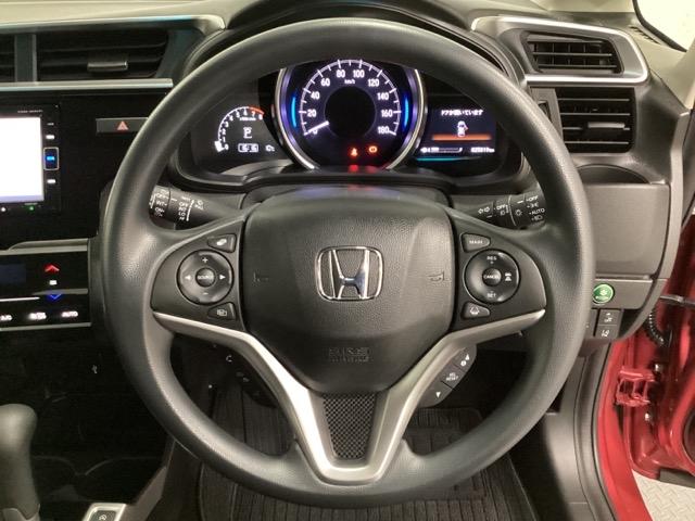 フィット １３Ｇ・Ｌホンダセンシング　光触媒抗菌消臭施工済　地デジフルセグＴＶ　ＥＴＣ車載器　ＤＶＤ再生可　ナビ＆ＴＶ　サイドカーテンエアバック　ＵＳＢ　リアカメラ　エアバック　パワーウインドウ　キーフリーシステム　ＬＥＤライト　ＶＳＡ（11枚目）