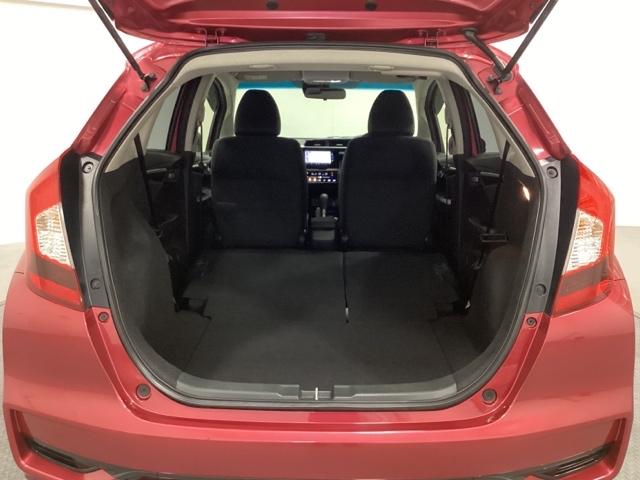 フィット １３Ｇ・Ｌホンダセンシング　光触媒抗菌消臭施工済　地デジフルセグＴＶ　ＥＴＣ車載器　ＤＶＤ再生可　ナビ＆ＴＶ　サイドカーテンエアバック　ＵＳＢ　リアカメラ　エアバック　パワーウインドウ　キーフリーシステム　ＬＥＤライト　ＶＳＡ（19枚目）