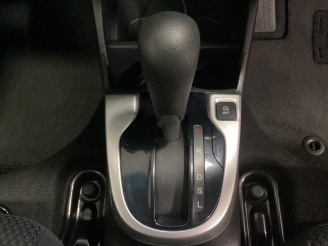 フィット １３Ｇ・Ｌホンダセンシング　光触媒抗菌消臭施工済　地デジフルセグＴＶ　ＥＴＣ車載器　ＤＶＤ再生可　ナビ＆ＴＶ　サイドカーテンエアバック　ＵＳＢ　リアカメラ　エアバック　パワーウインドウ　キーフリーシステム　ＬＥＤライト　ＶＳＡ（8枚目）