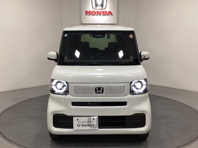 Ｎ－ＢＯＸ ベースグレード　中古スタッドレスタイヤ、純正メモリーナビ、ドライブレコーダー前後装着＋ＥＴＣ付　当社デモカー　エアバック　横滑り防止　Ｄレコ　４ＷＤ車　Ｒカメ　前後ソナー　ＬＥＤライト　サイドカーテンエアバック（4枚目）