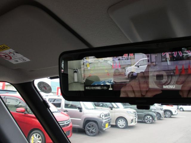 デリカミニ Ｔプレミアム　４ＷＤ　レンタカー　フルセグナビ　ＥＴＣ　マルチアラウンドモニター　Ｂｌｕｅｔｏｏｔｈ　シートヒーター　オートライト　両側パワースライドドア　衝突被害軽減システム　横滑り防止機能　クルーズコントロール　ヒルディセントコントロール（11枚目）