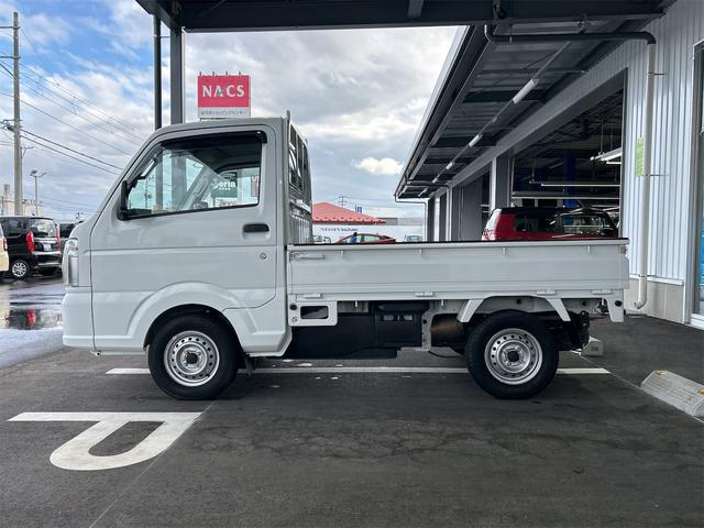 キャリイトラック ＫＣエアコンパワステ　４ＷＤ　マニュアル車　ＦＭ／ＡＭラジオ　マニュアルエアコン　荷台マット　スペアキー　保証付販売車（27枚目）