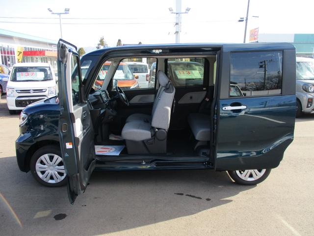 センターピラーレスドアなので乗り降りがとっても楽ちんです♪