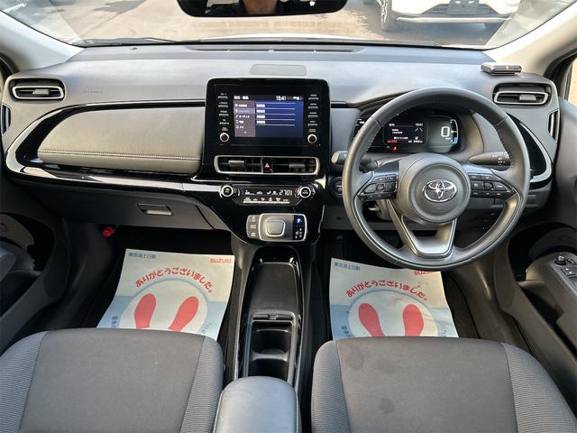 アクア Ｇ　Ｅ－ＦＯＵＲ　４ＷＤ　レンタ　ナビ　バックカメラ　４ＷＤ　ナビ　バックカメラ　ＥＴＣ　オートエアコン　衝突被害軽減システム　プッシュスタート　オートライト（5枚目）