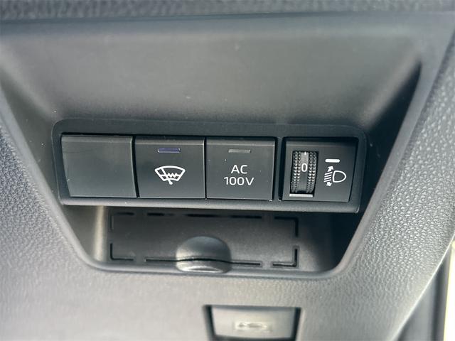 アクア Ｇ　Ｅ－ＦＯＵＲ　４ＷＤ　レンタ　ナビ　バックカメラ　４ＷＤ　ナビ　バックカメラ　ＥＴＣ　オートエアコン　衝突被害軽減システム　プッシュスタート　オートライト（22枚目）