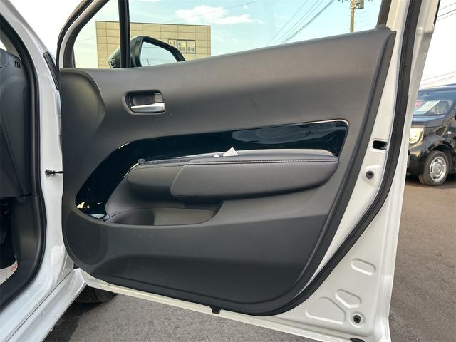 アクア Ｇ　Ｅ－ＦＯＵＲ　４ＷＤ　レンタ　ナビ　バックカメラ　４ＷＤ　ナビ　バックカメラ　ＥＴＣ　オートエアコン　衝突被害軽減システム　プッシュスタート　オートライト（24枚目）