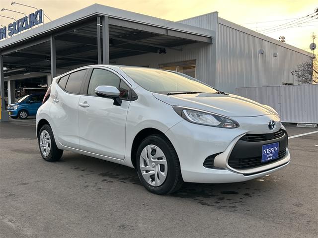 アクア Ｇ　Ｅ－ＦＯＵＲ　４ＷＤ　レンタ　ナビ　バックカメラ　４ＷＤ　ナビ　バックカメラ　ＥＴＣ　オートエアコン　衝突被害軽減システム　プッシュスタート　オートライト（33枚目）