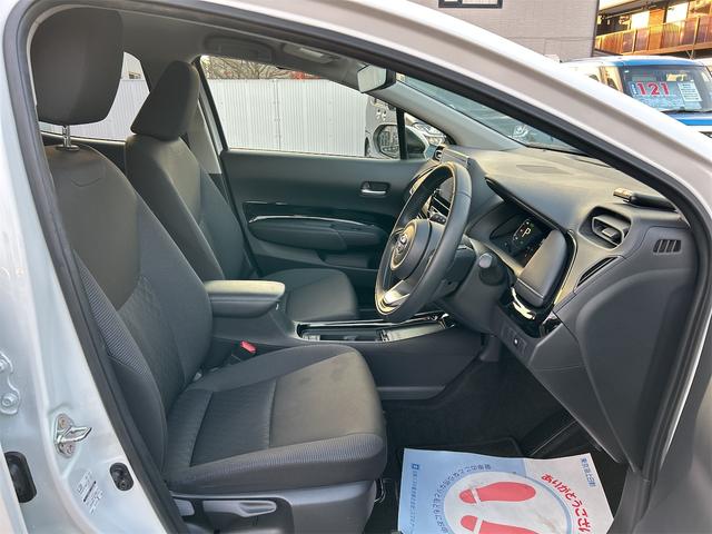 アクア Ｇ　Ｅ－ＦＯＵＲ　４ＷＤ　レンタ　ナビ　バックカメラ　４ＷＤ　ナビ　バックカメラ　ＥＴＣ　オートエアコン　衝突被害軽減システム　プッシュスタート　オートライト（42枚目）