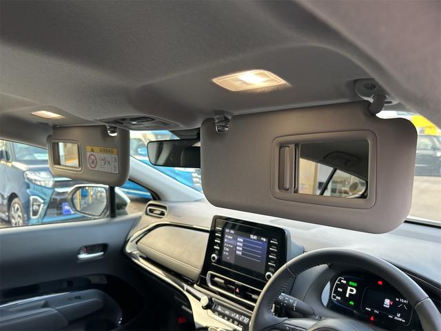 アクア Ｇ　Ｅ－ＦＯＵＲ　４ＷＤ　レンタ　ナビ　バックカメラ　４ＷＤ　ナビ　バックカメラ　ＥＴＣ　オートエアコン　衝突被害軽減システム　プッシュスタート　オートライト（56枚目）