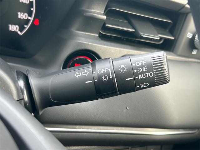 ヴェゼル ｅ：ＨＥＶ　Ｚ　４ＷＤ　純正フルセグナビ　バックカメラ　ＥＴＣ　ドライブレコーダー　Ｂｌｕｅｔｏｏｔｈ　電動リアゲート　衝突被害軽減システム　アイドリングストップ　横滑り防止機能　クルーズコントロール　ヒルディセントコントロール　　盗難防止システム（16枚目）