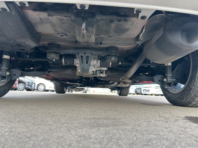 ヴェゼル ｅ：ＨＥＶ　Ｚ　４ＷＤ　純正フルセグナビ　バックカメラ　ＥＴＣ　ドライブレコーダー　Ｂｌｕｅｔｏｏｔｈ　電動リアゲート　衝突被害軽減システム　アイドリングストップ　横滑り防止機能　クルーズコントロール　ヒルディセントコントロール　　盗難防止システム（38枚目）