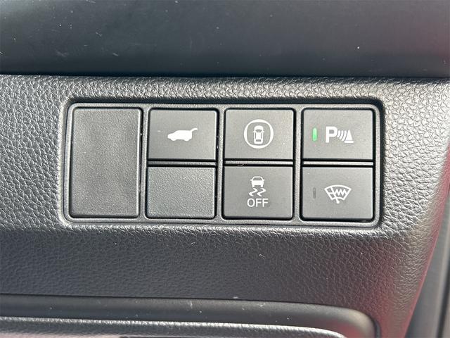 ヴェゼル ｅ：ＨＥＶ　Ｚ　４ＷＤ　純正フルセグナビ　バックカメラ　ＥＴＣ　ドライブレコーダー　Ｂｌｕｅｔｏｏｔｈ　電動リアゲート　衝突被害軽減システム　アイドリングストップ　横滑り防止機能　クルーズコントロール　ヒルディセントコントロール　　盗難防止システム（45枚目）