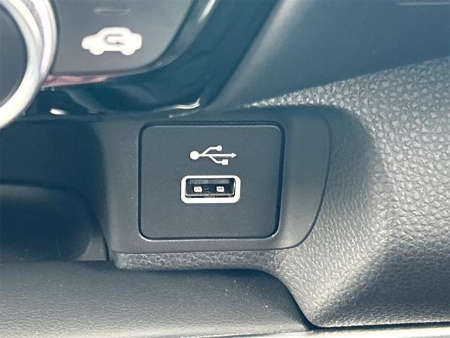 ヴェゼル ｅ：ＨＥＶ　Ｚ　４ＷＤ　純正フルセグナビ　バックカメラ　ＥＴＣ　ドライブレコーダー　Ｂｌｕｅｔｏｏｔｈ　電動リアゲート　衝突被害軽減システム　アイドリングストップ　横滑り防止機能　クルーズコントロール　ヒルディセントコントロール　　盗難防止システム（52枚目）