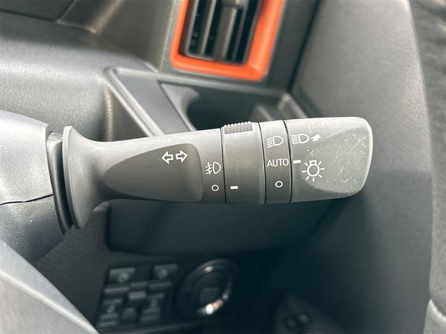 タント ファンクロスターボ　４ＷＤ　純正ディスプレイオーディオ　バックカメラ　フルセグＴＶ　Ｂｌｕｅｔｏｏｔｈ　両側パワースライドドア　シートヒーター　オートライト　衝突被害軽減システム　アイドリングストップ　横滑り防止機能　盗難防止システム（15枚目）