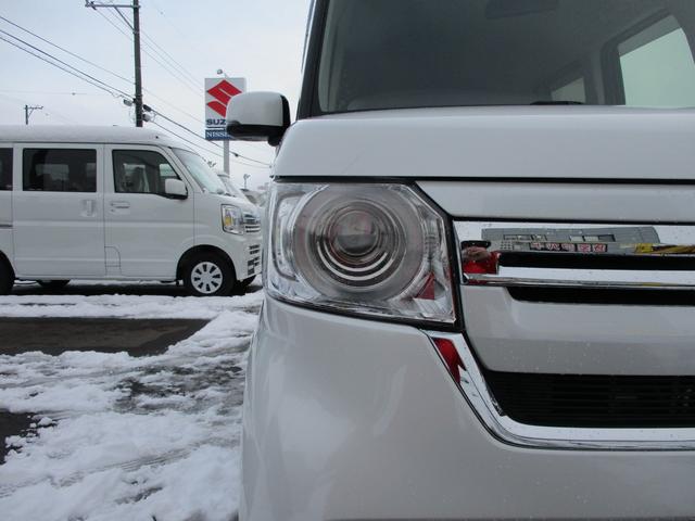 ���V����ԑ��s�����ǍD�Ȏ��E���m�ۂ����S���ĉ^�]�ł���k�d�c�w�b�h���C�g�𑕔��I�_�����x�������A����d�͂��}�����Ă��܂��B��Ԃ̉^�]���y�����Ȃ�܂��ˁ�