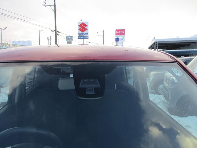 �Փ˂̊댯�����܂�Ǝ����Ŏア�u���[�L�������댯�����m�点�B�Փ˂̉\�������܂�ƁA�����ŋ����u���[�L�������A�Փ˂̉���܂��͏Փˎ��̔�Q�y����}���Ă����