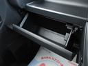 車検証等を入れられるグローブボックスです。