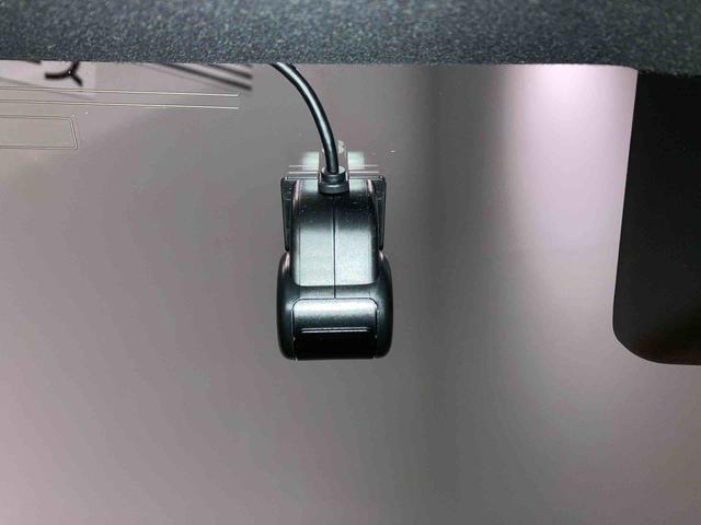 弊社営業時間は朝１０：００から夕方１８：００まで、毎週火曜日が定休日となっています。