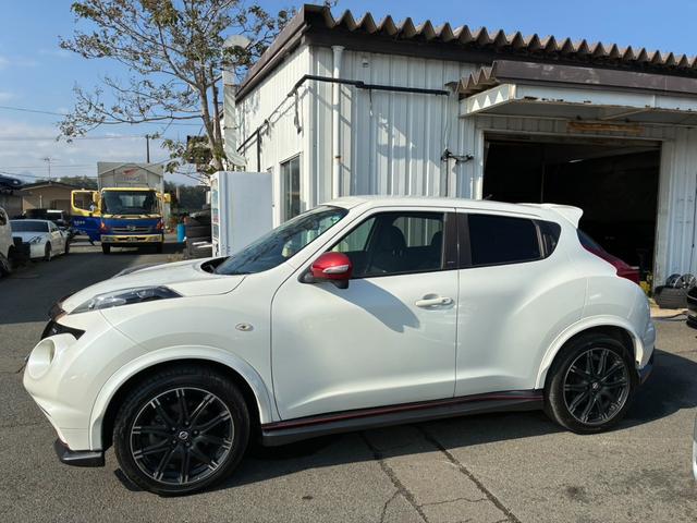 ジューク ニスモ ナビ/ETC/Bluetooth/バックモニター/衝突安全ボディ/スマートキー/4WD・2WD切り替え可能/衝突軽減ブレーキ/CD・DVD/納車前安心整備(7枚目)