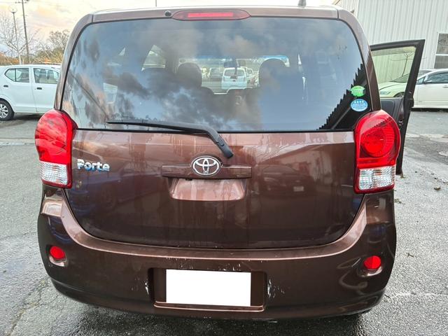 タイヤ、アルミホイールなどもお客様のお好みによってカスタマイズ可能です。弊社は全国産・海外タイヤメーカーの取り扱いがございます。スタッドレスタイヤ等もどこよりも安く提供させていただきます！