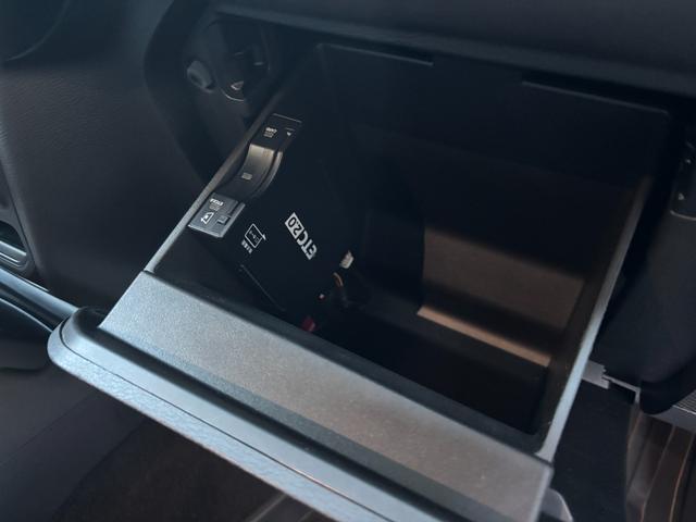 ジープ・ラングラーアンリミテッド４ｘｅ ルビコン４ｘｅ　ルビコン４ｘｅ（５名）アダプティブクルーズ　アップルカープレイ　フルセグ　専用本革シート　ハンドル＆シートヒーター　ＦＯＸショック２．５（38枚目）