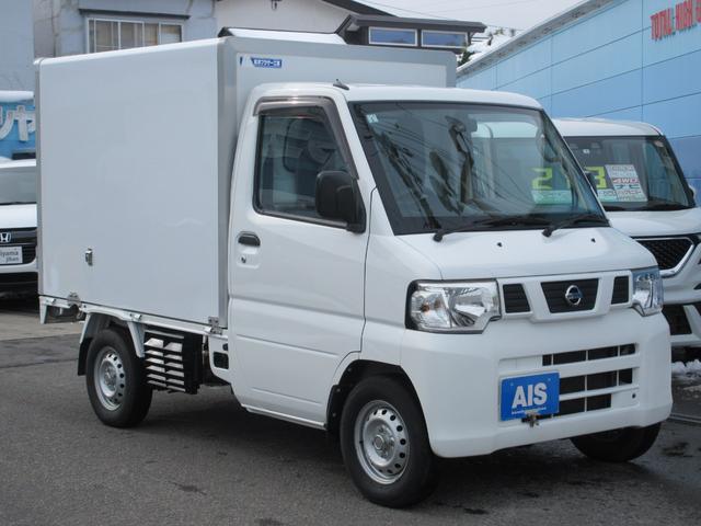 クリッパートラック ４ＷＤ　－５℃設定冷蔵・冷凍車　ＲＣＣ製冷凍機　荷室サイドスライドドア＆後方左右観音開き　荷室床パレット敷　エアコン・パワステ　切替式パートタイム４ＷＤ　新品夏用タイヤ付（2枚目）