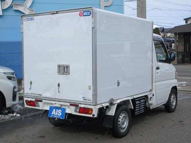 ４ＷＤ　－５℃設定冷蔵・冷凍車　ＲＣＣ製冷凍機　荷室サイドスライドドア＆後方左右観音開き　荷室床パレット敷　エアコン・パワステ　切替式パートタイム４ＷＤ　新品夏用タイヤ付(11枚目)