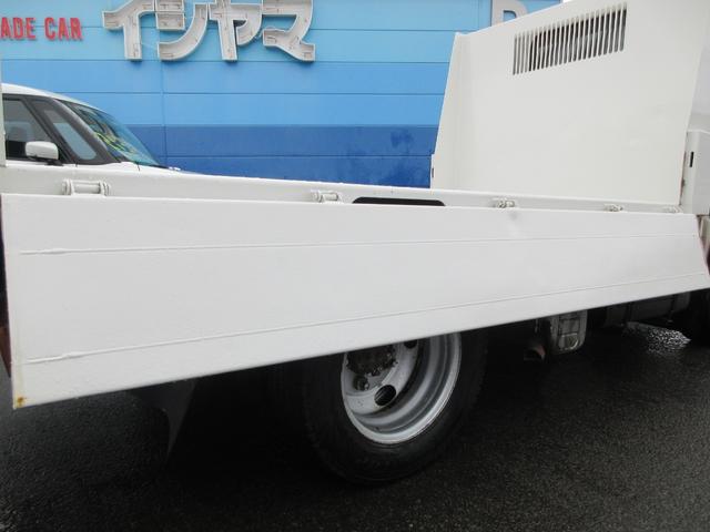 　全低床ダンプ　４ＷＤ　最大積載量２０００ｋｇ　新明和製ダンプ　荷台再塗装仕上済　荷台後方アユミ掛け加工　フルフラットロー　荷台支柱有三方開　切替式パートタイム４ＷＤ(44枚目)