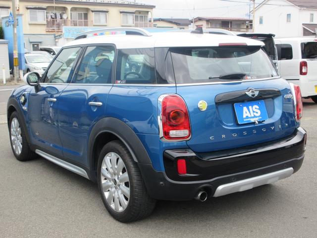 ＭＩＮＩ クーパーＳ　Ｅ　クロスオーバー　オール４　プラグインハイブリッド　４ＷＤ　パワーバックドア　ホワイトルーフツートンカラー　純正ナビ　バックモニター　コーナーセンサー　運転席＆助手席シートヒーター　３６０°ドライブレコーダー　整備記録簿有（17枚目）