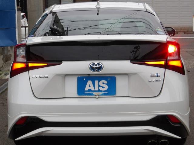 プリウス S 4WD モデリスタフルエアロ 寒冷地仕様 トヨタセーフティセンス 社外SDナビ バックモニター 地デジTV Bluetooth&USBオーディオ エンジンスターター ホイール組スタッドレス有(16枚目)