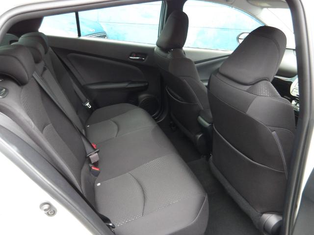 プリウス S 4WD モデリスタフルエアロ 寒冷地仕様 トヨタセーフティセンス 社外SDナビ バックモニター 地デジTV Bluetooth&USBオーディオ エンジンスターター ホイール組スタッドレス有(25枚目)