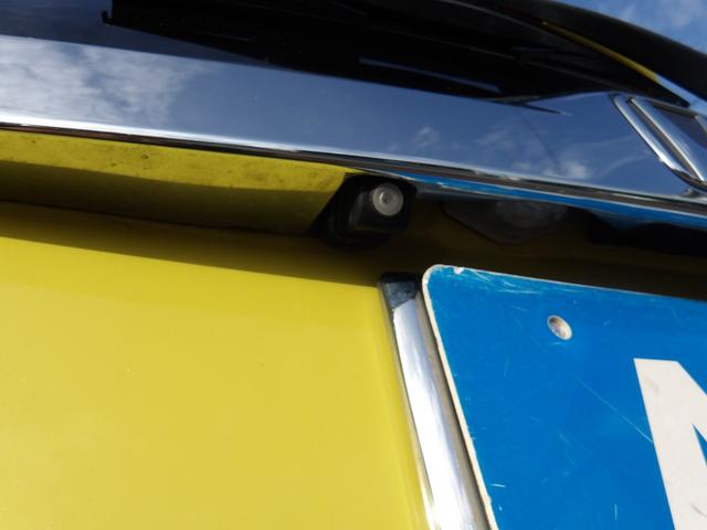 フィットハイブリッド Lパッケージ 4WD 社外SDナビ バックモニター フルセグTV Bluetoothオーディオ ブラックハーフレザーシート 寒冷地仕様 社外アルミホイール 純正ホイール組スタッドレス有(13枚目)