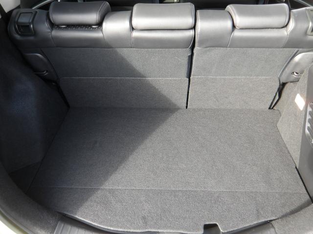 フィットハイブリッド Lパッケージ 4WD 社外SDナビ バックモニター フルセグTV Bluetoothオーディオ ブラックハーフレザーシート 寒冷地仕様 社外アルミホイール 純正ホイール組スタッドレス有(25枚目)
