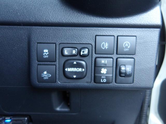 タウンエースバン GL 4WD 衝突被害軽減装置 5人乗 社外SDナビ バックモニター フルセグTV Bluetoothオーディオ リヤヒーター LEDヘッドライト 純正ホイール組スタッドレス有 最大積載量700kg(53枚目)