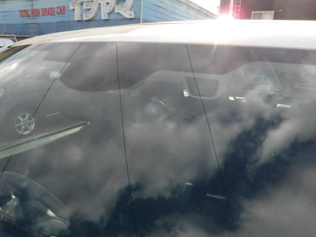 フォレスター 2.0XT アイサイト 4WD パノラミックガラスサンルーフ パワーバックドア 純正SDナビ バックモニター BTオーディオ フルセグTV LEDデイライト ハーフレザーシート 運転席・助手席シートヒーター&パワーシート(7枚目)