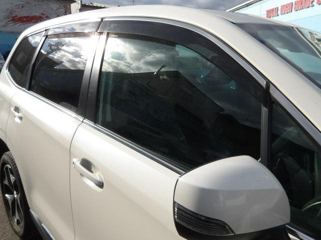 フォレスター 2.0XT アイサイト 4WD パノラミックガラスサンルーフ パワーバックドア 純正SDナビ バックモニター BTオーディオ フルセグTV LEDデイライト ハーフレザーシート 運転席・助手席シートヒーター&パワーシート(9枚目)