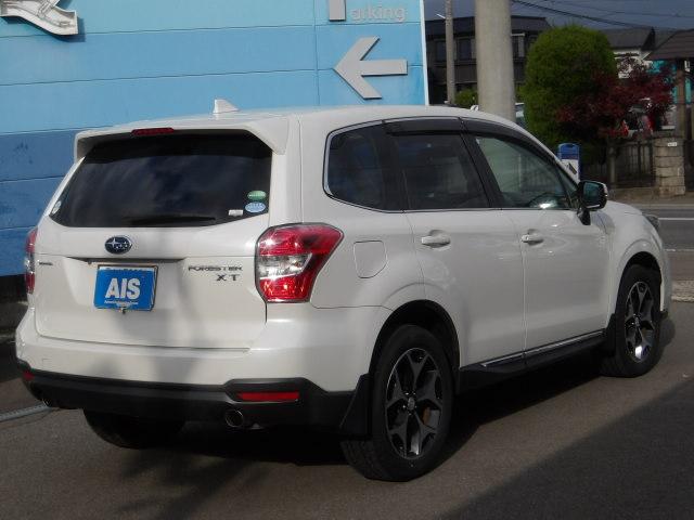 フォレスター 2.0XT アイサイト 4WD パノラミックガラスサンルーフ パワーバックドア 純正SDナビ バックモニター BTオーディオ フルセグTV LEDデイライト ハーフレザーシート 運転席・助手席シートヒーター&パワーシート(12枚目)
