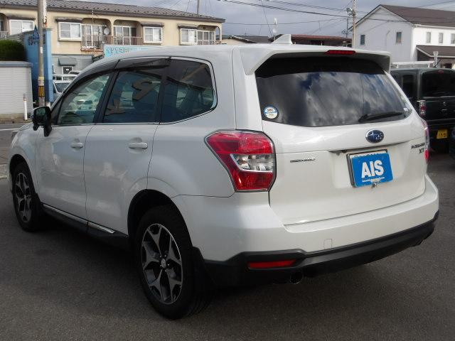 フォレスター 2.0XT アイサイト 4WD パノラミックガラスサンルーフ パワーバックドア 純正SDナビ バックモニター BTオーディオ フルセグTV LEDデイライト ハーフレザーシート 運転席・助手席シートヒーター&パワーシート(15枚目)