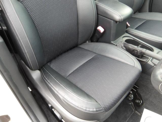 フォレスター 2.0XT アイサイト 4WD パノラミックガラスサンルーフ パワーバックドア 純正SDナビ バックモニター BTオーディオ フルセグTV LEDデイライト ハーフレザーシート 運転席・助手席シートヒーター&パワーシート(20枚目)