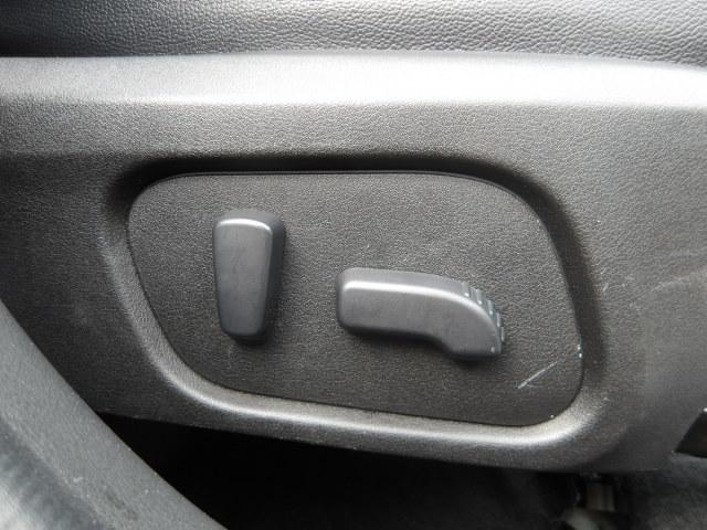 フォレスター 2.0XT アイサイト 4WD パノラミックガラスサンルーフ パワーバックドア 純正SDナビ バックモニター BTオーディオ フルセグTV LEDデイライト ハーフレザーシート 運転席・助手席シートヒーター&パワーシート(21枚目)