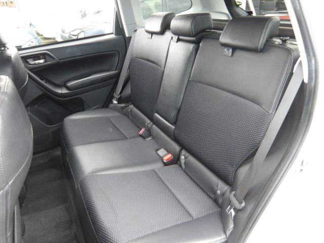 フォレスター 2.0XT アイサイト 4WD パノラミックガラスサンルーフ パワーバックドア 純正SDナビ バックモニター BTオーディオ フルセグTV LEDデイライト ハーフレザーシート 運転席・助手席シートヒーター&パワーシート(46枚目)