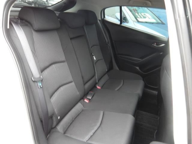 スマートフォンアプリ「ＬＩＮＥ」をご使用のお客様は当社の「ＬＩＮＥ公式アカウント」を追加いただければよりお気軽に、スピーディーにお問い合わせに回答させていただきます。