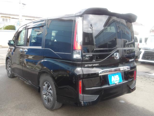 ステップワゴンスパーダ スパーダ　ホンダセンシング　４ＷＤ　衝突被害軽減装置　７人乗　純正ＳＤナビ＆後席用フリップダウンモニター　バックモニター　両側パワースライドドア　わくわくゲート（16枚目）