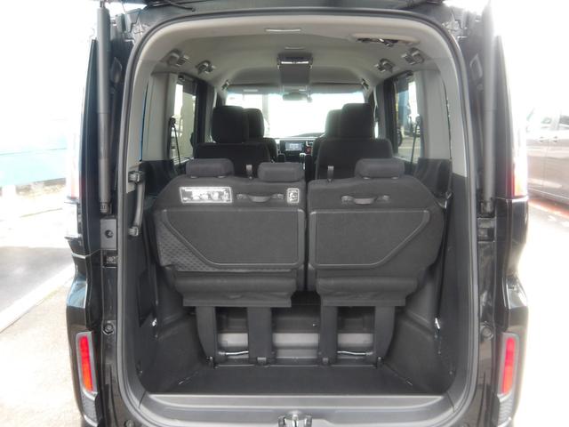 ステップワゴンスパーダ スパーダ　ホンダセンシング　４ＷＤ　衝突被害軽減装置　７人乗　純正ＳＤナビ＆後席用フリップダウンモニター　バックモニター　両側パワースライドドア　わくわくゲート（30枚目）